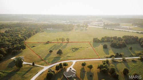 10 Nikon Drive, Phillipsburg, MO, 65722 | Card Image