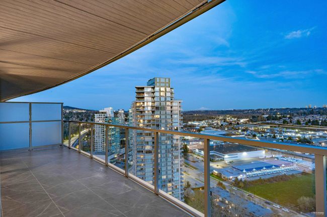 1802 - 4890 Lougheed Highway, Condo with 2 bedrooms, 2 bathrooms and 1 parking in Burnaby BC | Image 34