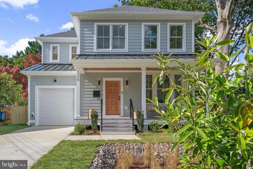 136 S Homeland Ave, ANNAPOLIS, MD, 21401-4044 | Card Image