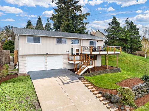 1006 Grant Ave S, Renton, WA, 98057-6037 | Card Image