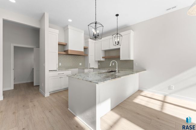 106 N Bryggen Pl, Townhouse with 3 bedrooms, 3 bathrooms and null parking in Sioux Falls SD | Image 4