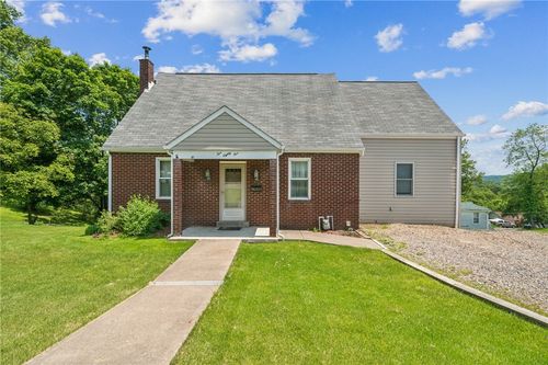 585 Dugan Way, New Kensington, PA, 15068 | Card Image