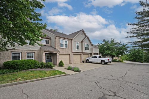 8418 Ridge Pointe Court, Cincinnati, OH, 45237 | Card Image