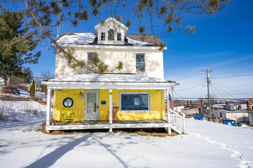 203 Franklin St, ELROY, WI, 53929-1220 | Card Image