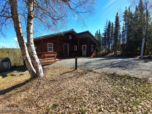 32260 Moonshine Dr, Soldotna, AK, 99669-8904 | Card Image
