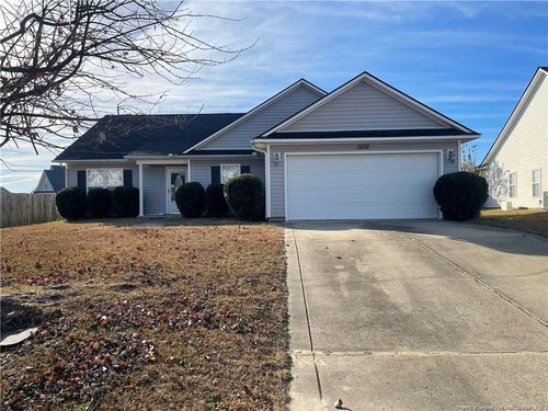 1932 Lioncoward Dr, Fayetteville, NC, 28314-8499 | Card Image