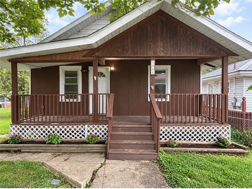 1331 Race St, Zanesville, OH, 43701-5781 | Card Image