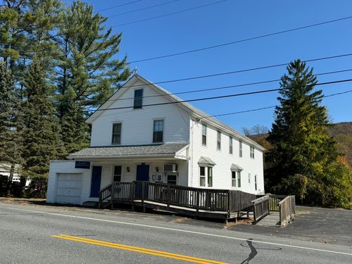 818 Main Rd, Stamford, VT, 05352-9722 | Card Image