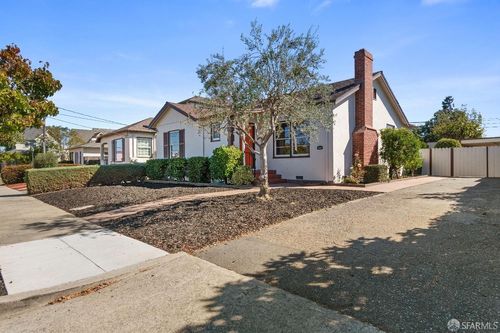 1018 10th Avenue, San Mateo, CA, 94402 | Card Image