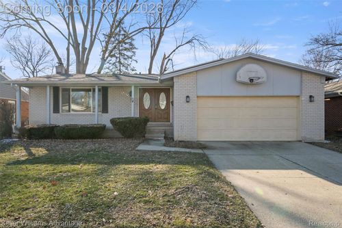 14377 Cranston St, Livonia, MI, 48154-4250 | Card Image