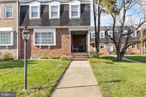 42-83 Watkins Park Dr, UPPER MARLBORO, MD, 20774-1627 | Card Image