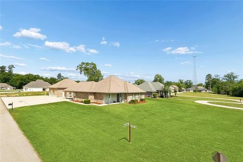15261 S Tiger Loop, Ponchatoula, LA, 70454-9602 | Card Image