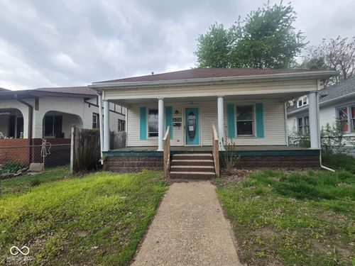835 S 3rd St, Clinton, IN, 47842-2205 | Card Image
