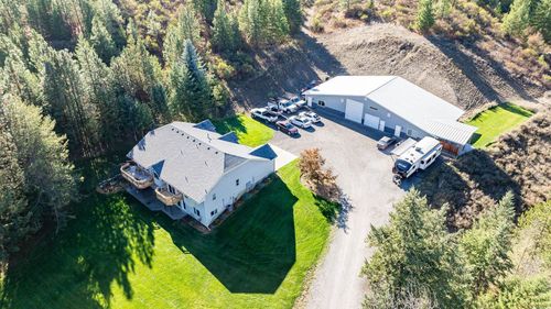 8329 N Starr Rd, Newman Lake, WA, 99025-8426 | Card Image