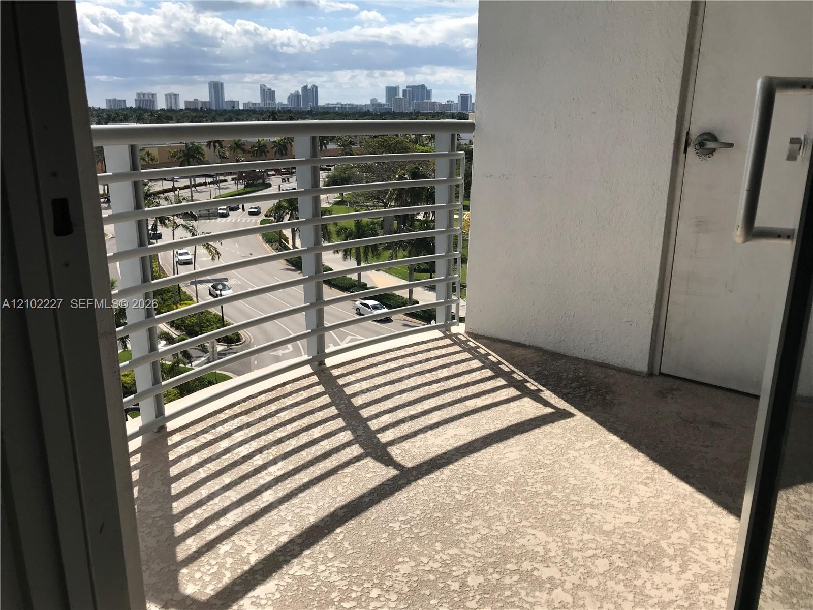 Residential Lease in Hollywood