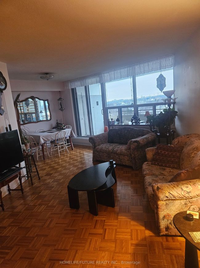 1201 - 60 Pavane Linkway, Condo with 3 bedrooms, 2 bathrooms and null parking in North York ON | Image 17
