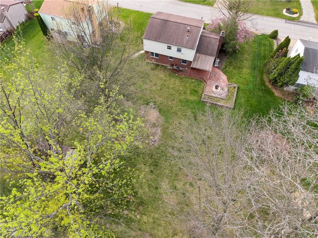 201 Cameron Dr, House other with 3 bedrooms, 3 bathrooms and 2 parking in Irwin PA | Image 27