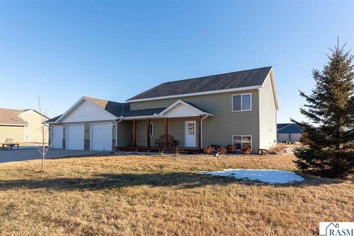 141 Chase Avenue, Nicollet, MN, 56074 | Card Image