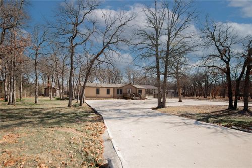 153 Alice Springs Ln, Weatherford, TX, 76085-9413 | Card Image