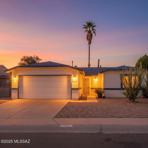 2520 W Glenbrook Way, Tucson, AZ, 85741 | Card Image