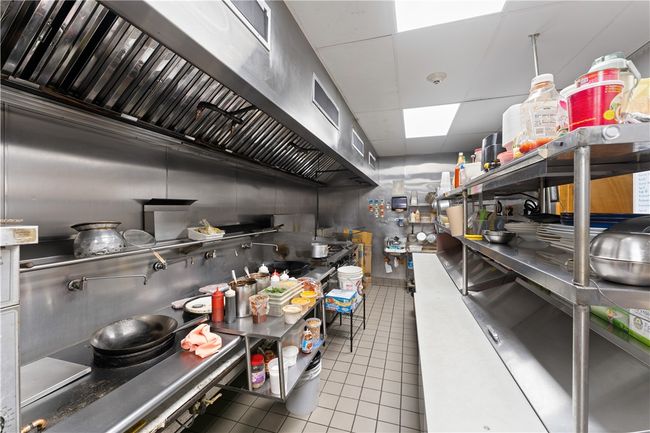 382 Thames St, Home with 0 bedrooms, 0 bathrooms and 10 parking in Bristol RI | Image 31