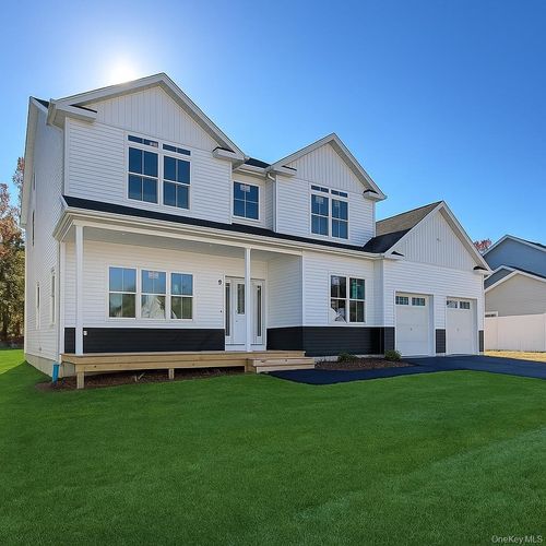 12 Fox Run Ct, Ridge, NY, 11961-2326 | Card Image