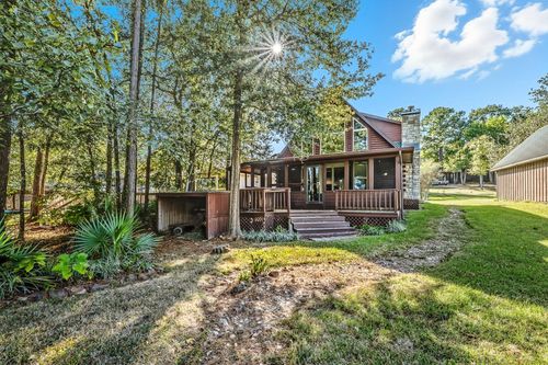52 Hunters Creek Dr, Huntsville, TX, 77340-1400 | Card Image