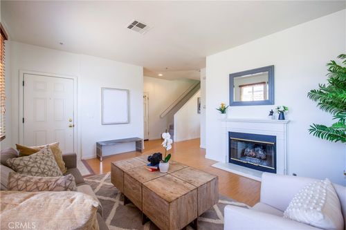 unit-108-372 S Marengo Ave, Pasadena, CA, 91101-3931 | Card Image