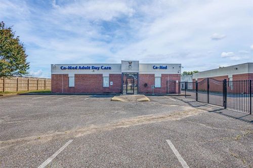 6095 Apple Tree Dr, Memphis, TN, 38115-8600 | Card Image