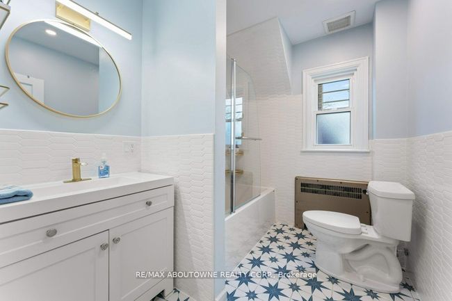 1 College St, House other with 4 bedrooms, 3 bathrooms and 2 parking in Kingston ON | Image 23