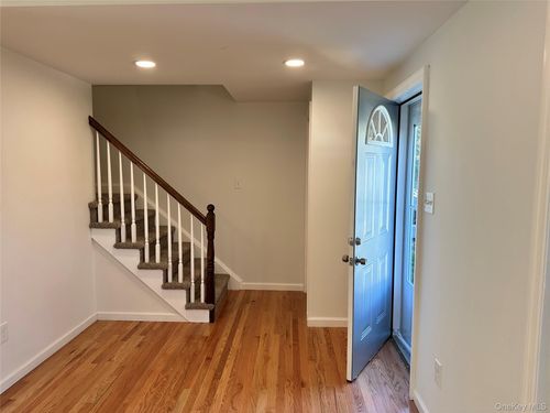 316 Hudson Ave, Beacon, NY, 12508-3620 | Card Image