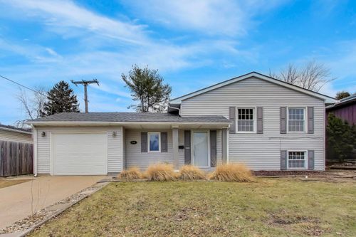 816 E 39th Ln, Griffith, IN, 46319 | Card Image