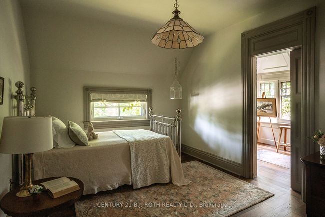 42 Burton Ave, House other with 3 bedrooms, 3 bathrooms and 2 parking in Barrie ON | Image 31