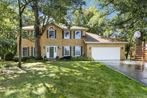 764 Leslie Ln, Frankfort, IL, 60423-1077 | Card Image