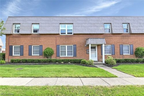 d413-2823 Pease Drive, Rocky River, OH, 44116 | Card Image