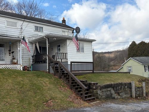 46 Lower Clinton St, Rossiter, PA, 15772-2501 | Card Image