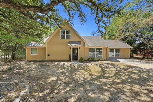 90 County Road 2256, Valley View, TX, 76272-7664 | Card Image