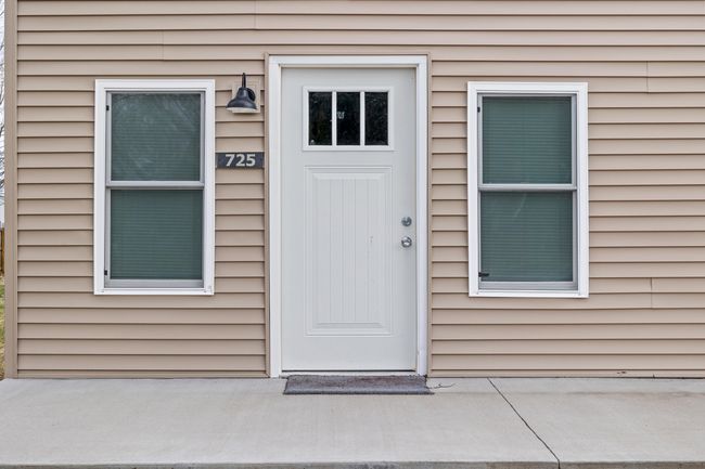 725 Washington St, Home with 0 bedrooms, 0 bathrooms and 4 parking in Lakeview MI | Image 4