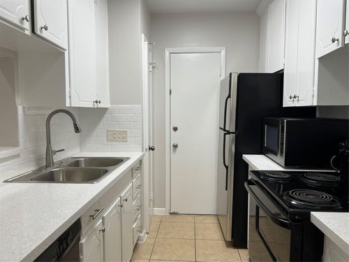 9-2824 Briarhurst Dr, Houston, TX, 77057-5329 | Card Image
