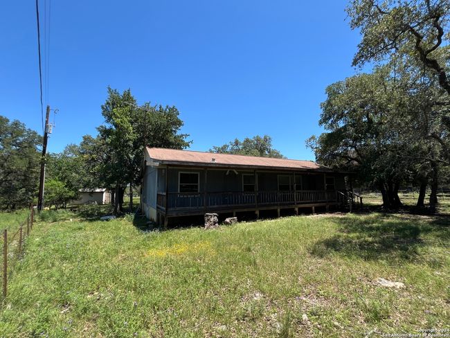 2071 Rolling River Vw, House other with 3 bedrooms, 2 bathrooms and null parking in Spring Branch TX | Image 12