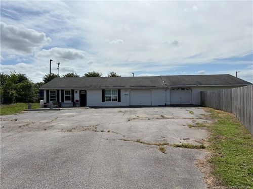 300 Jernigan Rd, Dunn, NC, 28334-8599 | Card Image