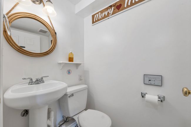 60 S Shore Rd, House other with 2 bedrooms, 2 bathrooms and null parking in New Durham NH | Image 27