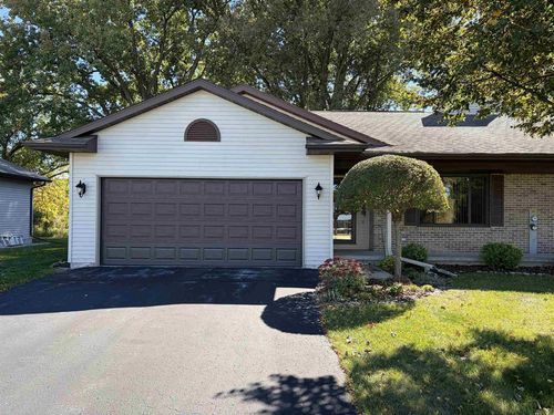 N7283 Winnebago Drive, Fond Du Lac, WI, 54935 | Card Image
