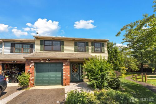 17 Walton Ct, East Brunswick, NJ, 08816-4070 | Card Image