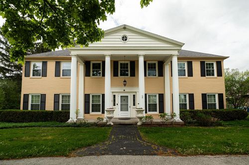 229 Indian Creek Court, Fox Point, WI, 53217 | Card Image