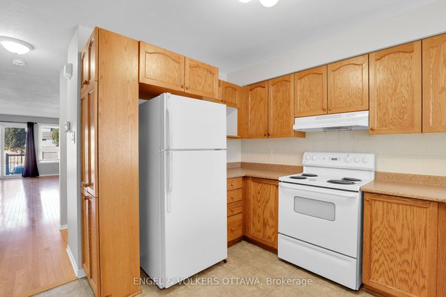 10 - 811 Longfields Dr, Condo with 2 bedrooms, 3 bathrooms and 2 parking in Nepean ON | Image 9