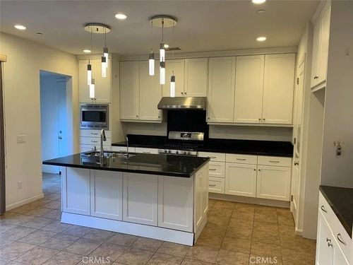 107 Painted Trellis, Irvine, CA, 92620-2307 | Card Image