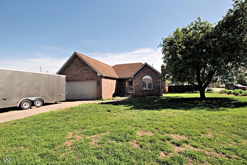 1585 Colt Ct, Martinsville, IN, 46151-3044 | Card Image