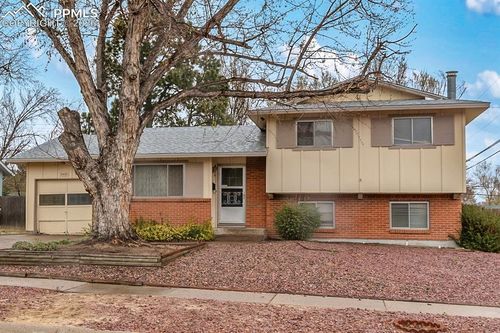 3418 Greenwood Cir, Colorado Springs, CO, 80910-2928 | Card Image