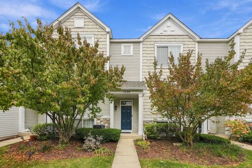 1720 Middlebury Dr, Aurora, IL, 60503-5750 | Card Image